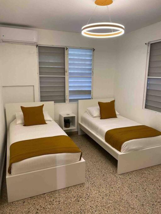 3 Bd By Airport El Yunque Walk To The Beach San Juan Exterior photo