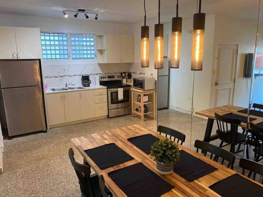 3 Bd By Airport El Yunque Walk To The Beach San Juan Exterior photo